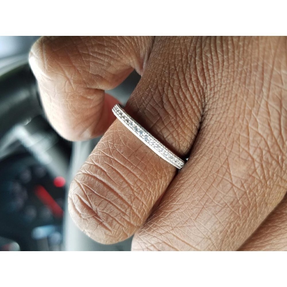 𝅺.925 Sterling Silver Platinum Plated Simulated Diamond 2mm Ring Elegant Band CZ